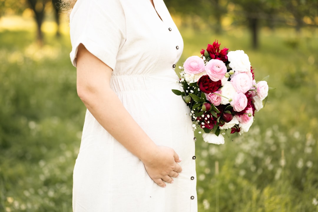 Modna mama w ciąży – blog o stylu i macierzyństwie